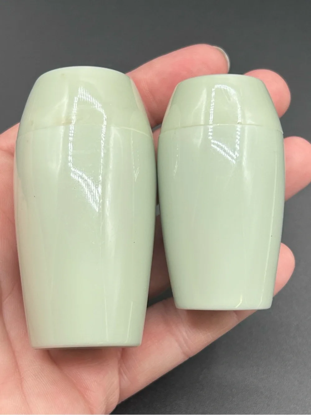 Vintage Retro Thermoplastic Salt Pepper Shakers Green VaLon Germany 2.75